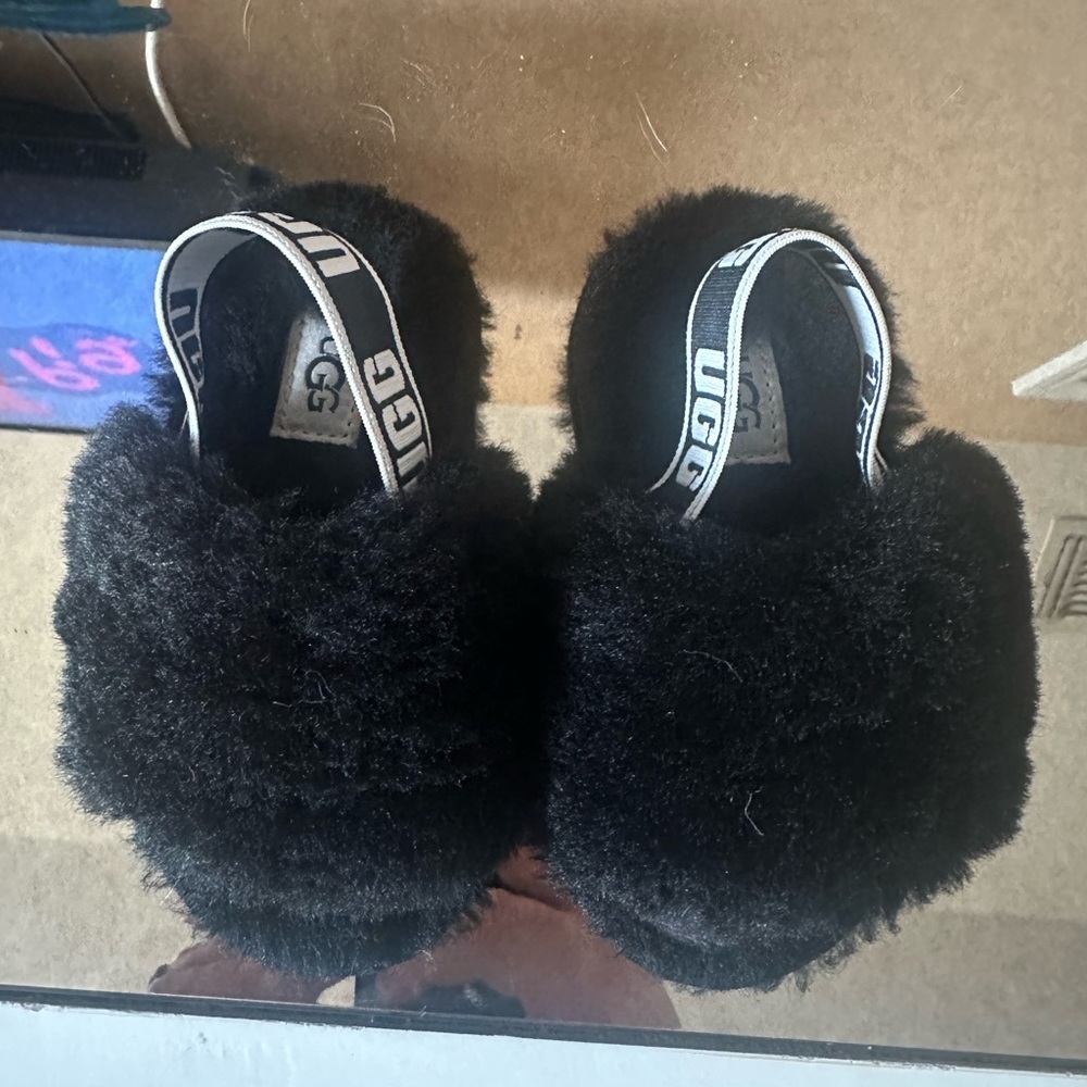 Ugg furry sandals size 7